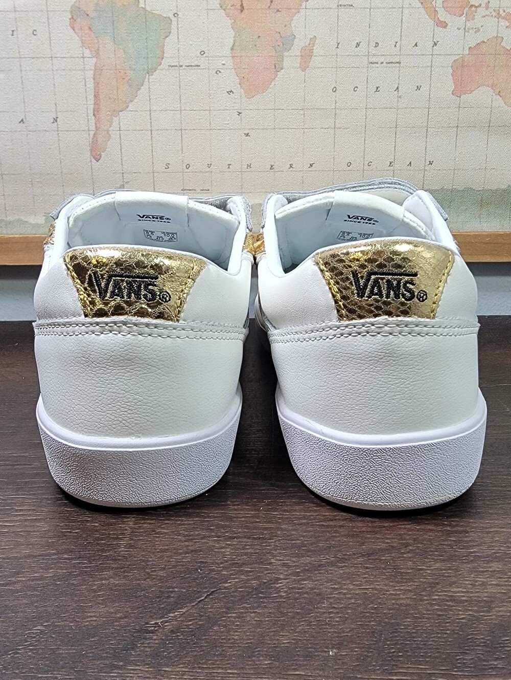 BRAND NEW Vans Lowland ComfyCush Velcro "Marshmallow/Gold Metallic" Women Sz 10 - Picture 6 of 9
